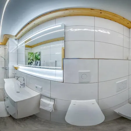 Hinterholzer Daire *