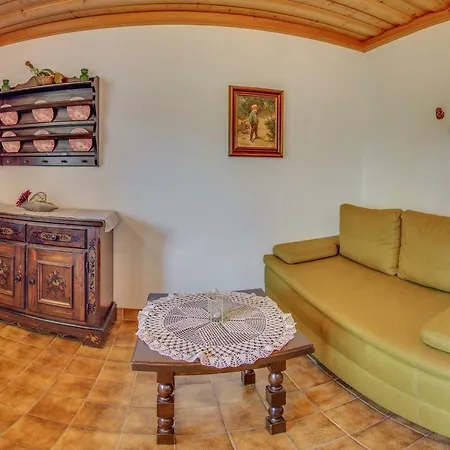 Hinterholzer Daire *