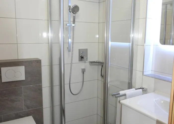 شقة فيرينفوهنونغن هينترهولزر *