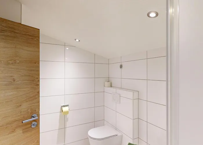 فيرينفوهنونغن هينترهولزر شقة *