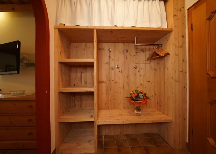 فيرينفوهنونغن هينترهولزر