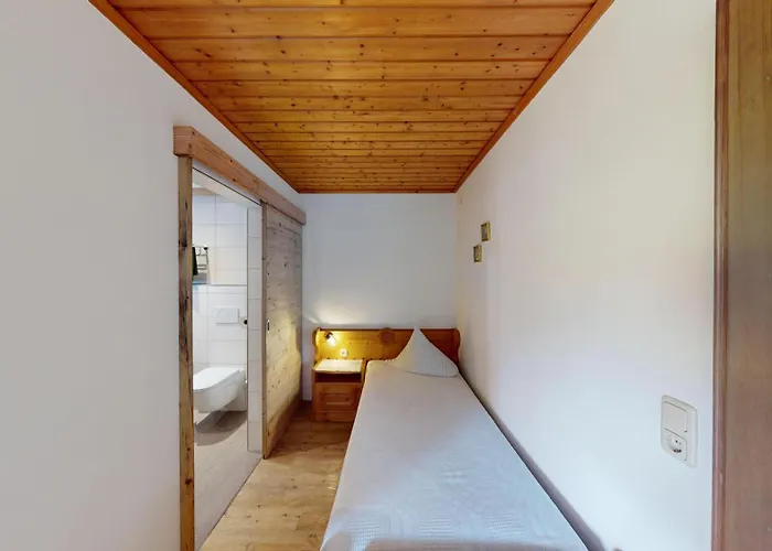 شقة فيرينفوهنونغن هينترهولزر *