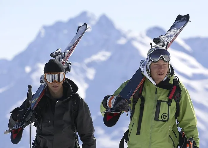 فيرينفوهنونغن هينترهولزر سانكت ياكوب في هاوس