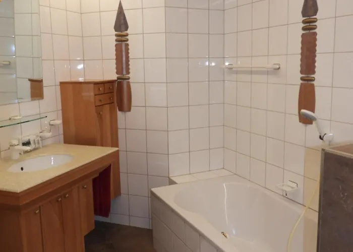 Hinterholzer * 圣雅克布茵豪斯